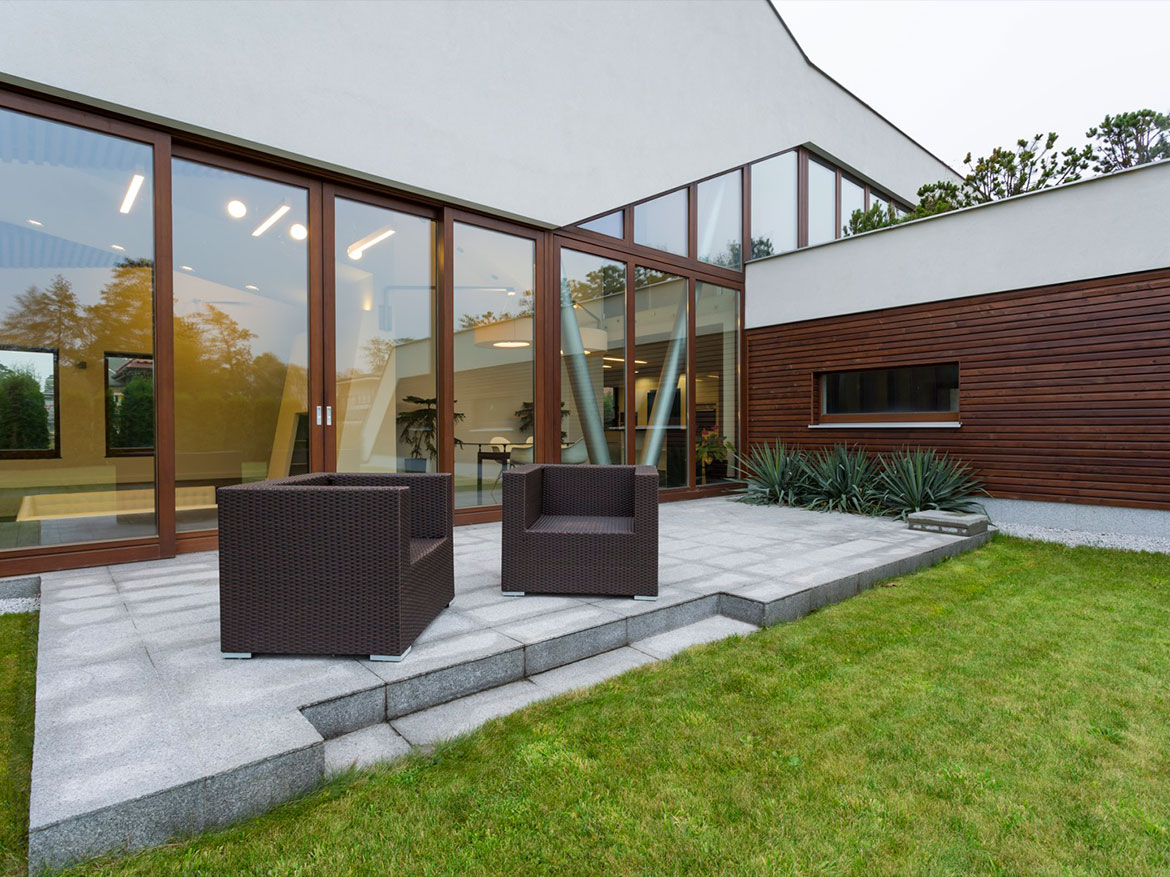 imagen casa con jardin