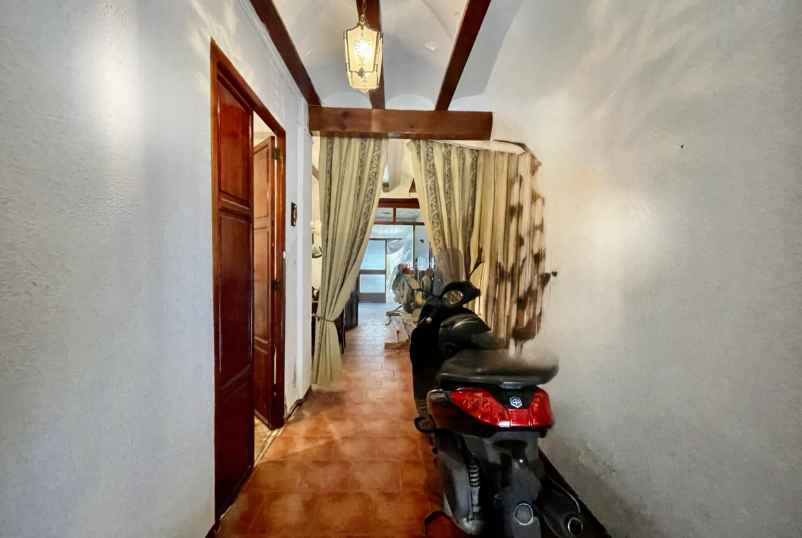 Casa en Benaguacil pasillo
