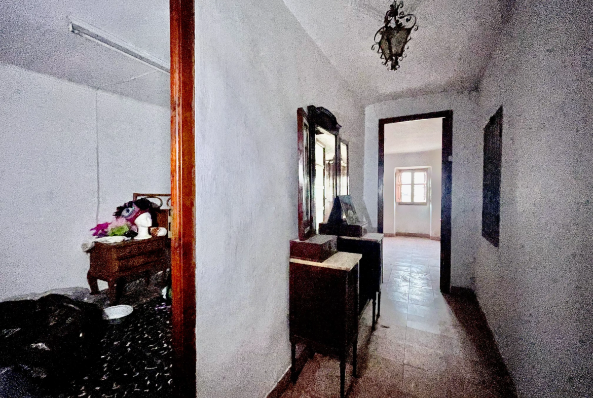 Casa en Benaguacil pasillo a habitaciones