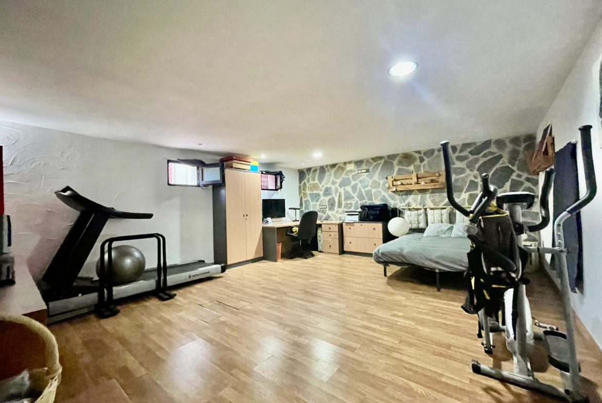 Sala de gimnasio en chalet